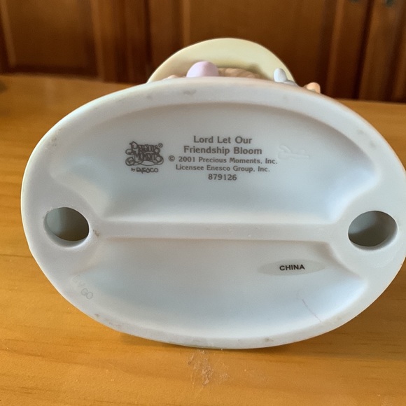 Precious Moments Lord Let Our Friendship Bloom - Picture 4 of 4